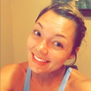 Meet your Posher, Jacquelyn