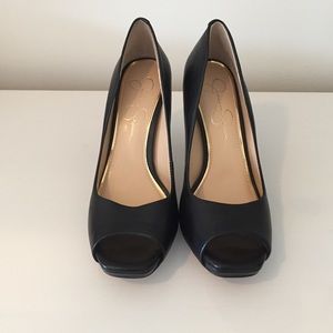 Jessica Simpson black peep toe pump