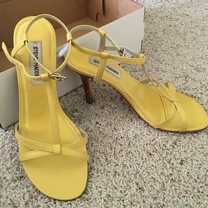 Steve Madden strappy sandals