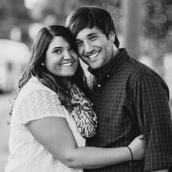 meet your posher, taylor. - Picture 2 of 3