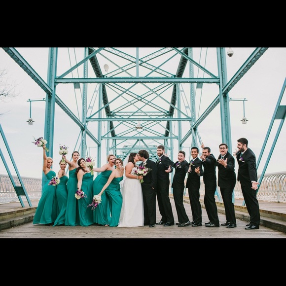 meet your posher, taylor. - Picture 3 of 3