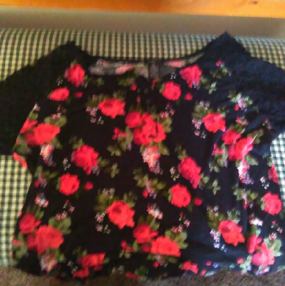 Rue 21 shirt