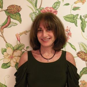 Meet your Posher, Joni