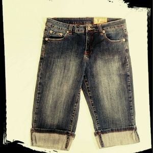 *PRICE DROP* Christina stretch medium wash capris