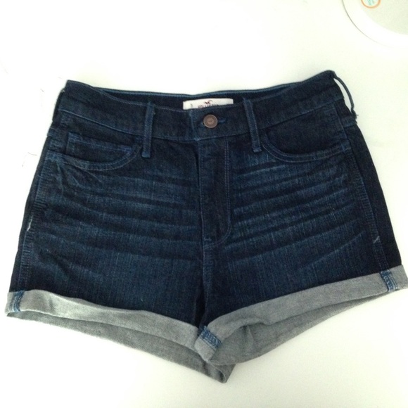 Hollister high-rise shorts