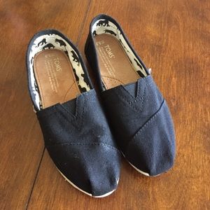 Black toms perfect condition