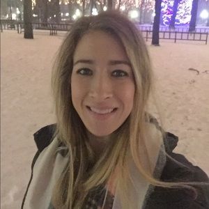 Meet your Posher, Christina