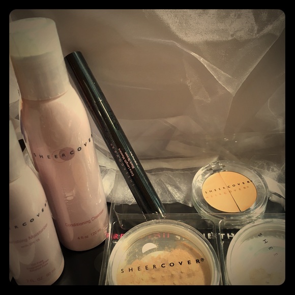 Sheer cover make up & skin care set