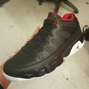 Retro 9 Low Snakeskin