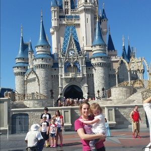 Meet your Posher, Ashley