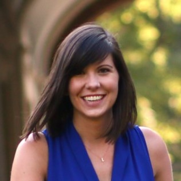 Meet your Posher, Lauren - Picture 1 of 1