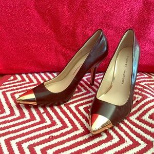 Chinese Laundry black gold toe heels