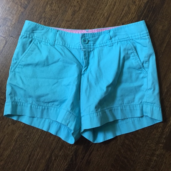Lilly Pulitzer turquoise Callahan shorts, size 6
