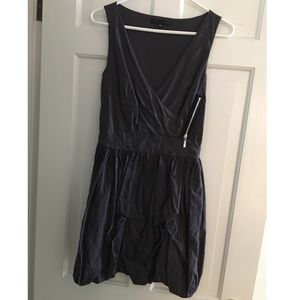 Metro park-Flared grey dress with zipper detail