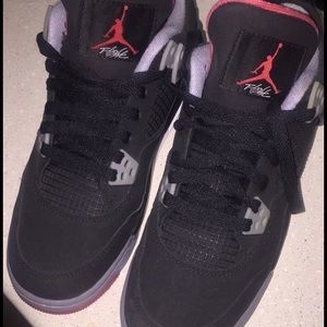 Air Jordan retro 4 bred 6y