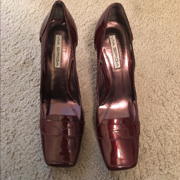 Via Spiga patent leather heel loafer