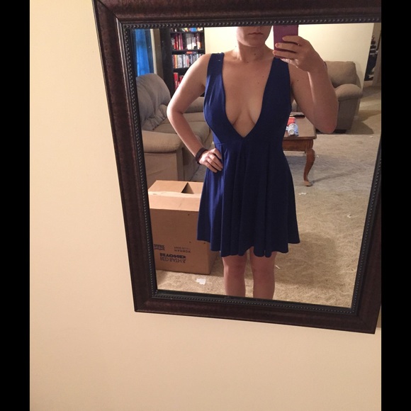 Navy blue low cut fit and flare dress - Picture 3 of 4