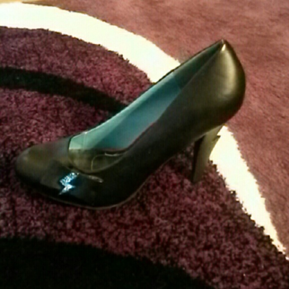 T.u.k. lightning heels size 10