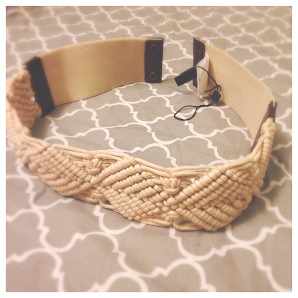 BCBG belt