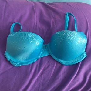 Blue Victoria's Secret very sexy push up bra 32 B