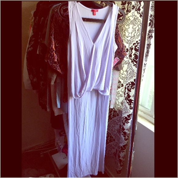 Tops - BNWOT Sz.L White Blouse w/long maxi train
