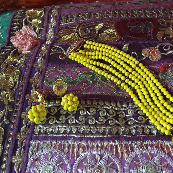 African neckless set