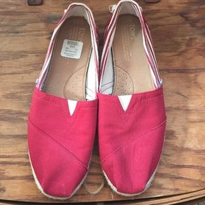 Red TOMS Size 8.5 W