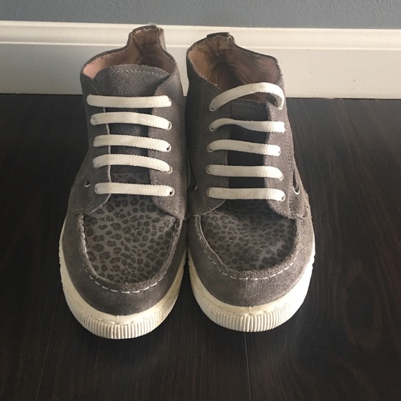 Steve Madden sneakers