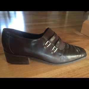 Brown shoes with buckle feature- size 10!