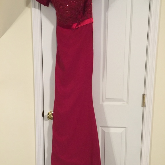Prom Dress - Picture 1 of 4