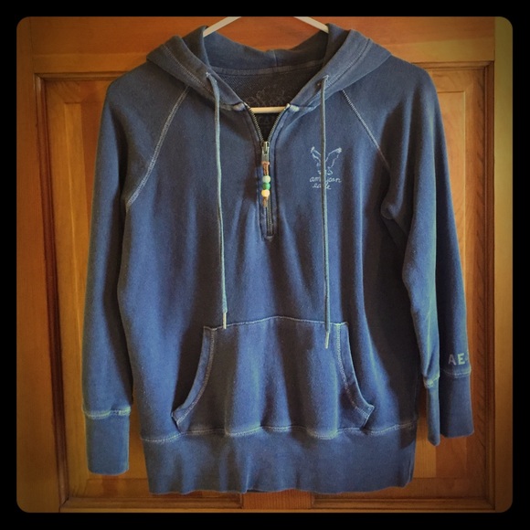 American Eagle Quarter Sleeve Hoodie