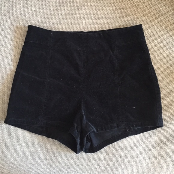 Kimchi Blue Pants - Kimchi Blue black velvet shorts