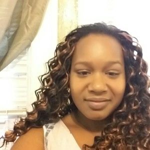 Meet your Posher, Vanessa