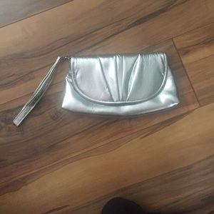 Sliver clutch