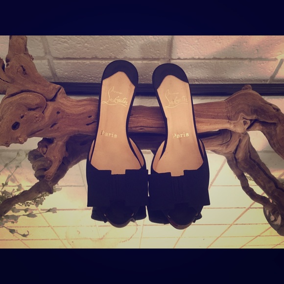 Christian Louboutin Shoes - 100% Authentic Christian Louboutin Kitten Heels 😻