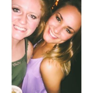 Meet your Posher, Courtney