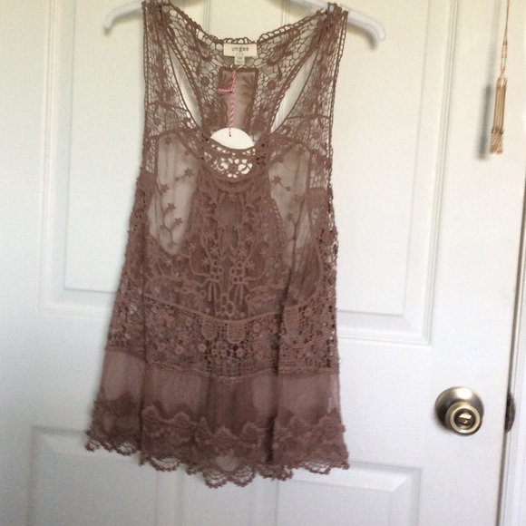 Last 1❗️Restocked 5🌟 Lace Racer Back Top M/L - Picture 4 of 4