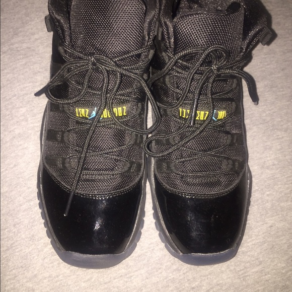 Air jordan retro 11 gamma  blues