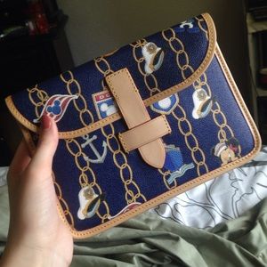 Exclusive Dooney and Bourke Tablet Case