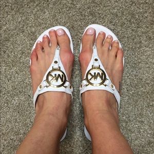 Michael Kors white 'Mackenzie' sandal sz 8