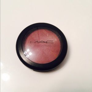 MAC Blush - Flirt and Tease