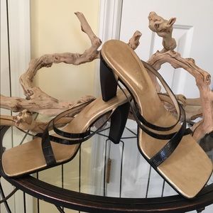 FLASH SALE ⚡️ Nine West Black Strappy Sandal