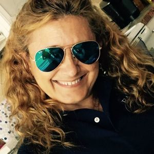 Meet your Posher, Simone