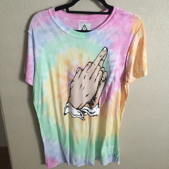 Unif pray hard tee