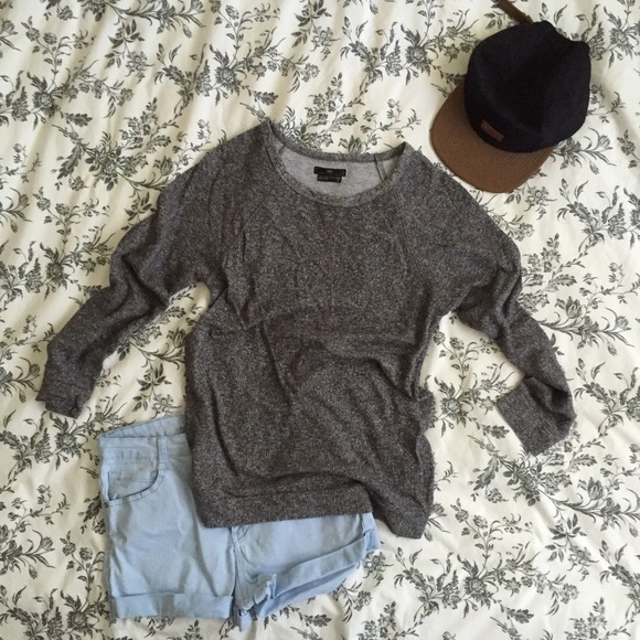 OBEY Light Crewneck