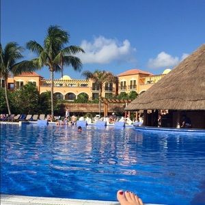 Meet your Posher, Annie