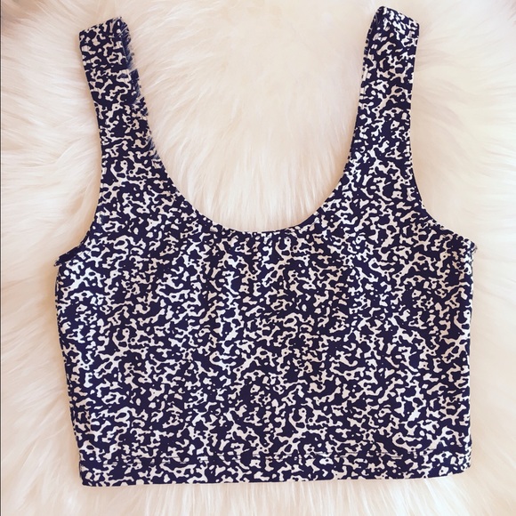 NWOT. American Apparel Fitted Crop Top - Picture 3 of 3