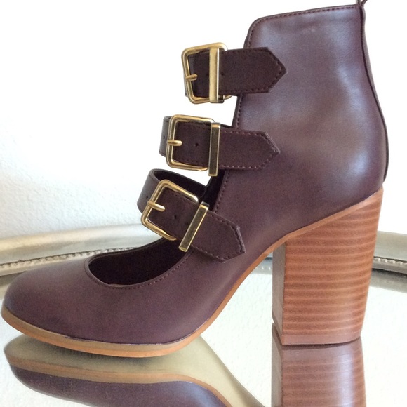 Burgundy 2 1/2 inch Strapped Heel