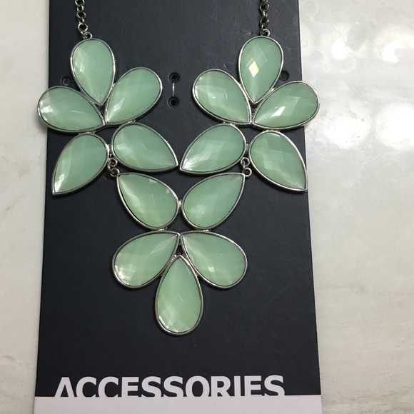Statement necklace - Picture 1 of 1