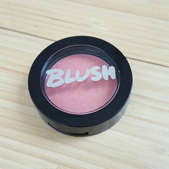 Model Co Blush - Picture 1 of 3